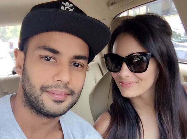 Stuart Binny and Mayanti Langer