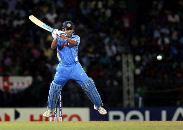 MS Dhoni batting