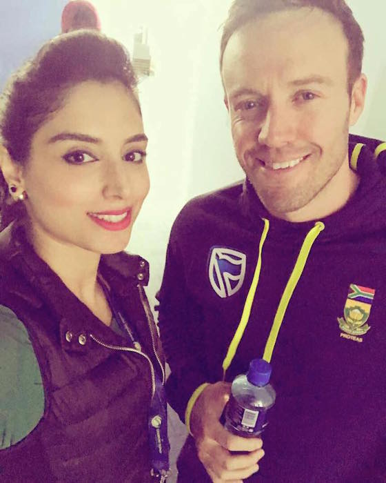 zainab abbas with ab de villiers