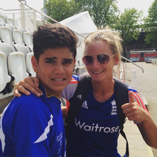 Danielle Wyatt, Sachin Tendulkar