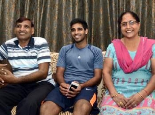 Bhuvneshwar-Kumar-father Kiran Pal-mother-Indresh