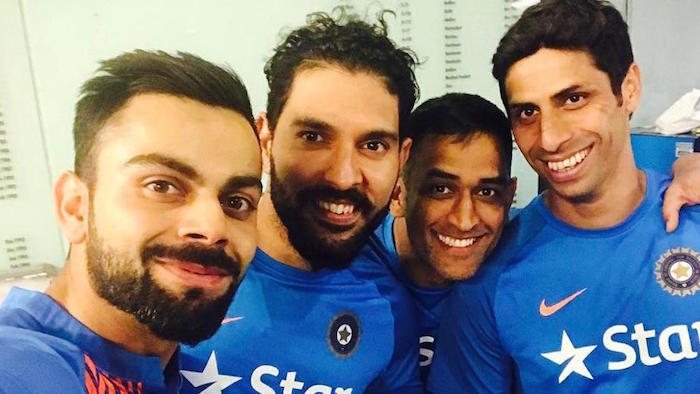 ashish-nehra, virat kohli, ms dhoni, yuvraj singh