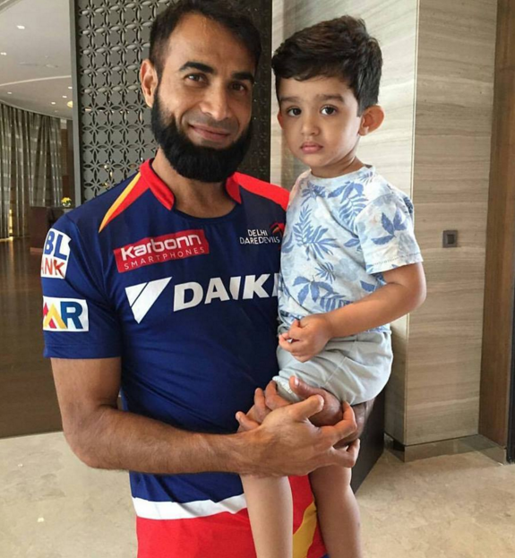 imran-tahir-with-his-son-gibran