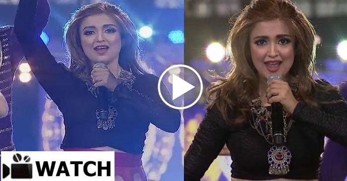 WATCH: Monali Thakur stun the crowd with her performance at the IPL opening ceremony in Kolkata