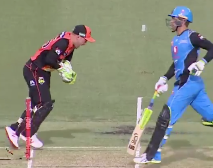 Alex Carey run-out