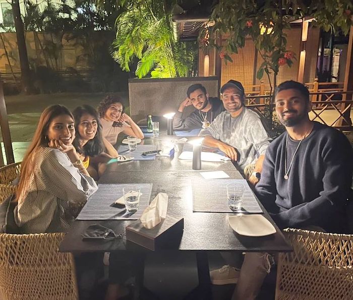 KL Rahul, Athiya Shetty and friends