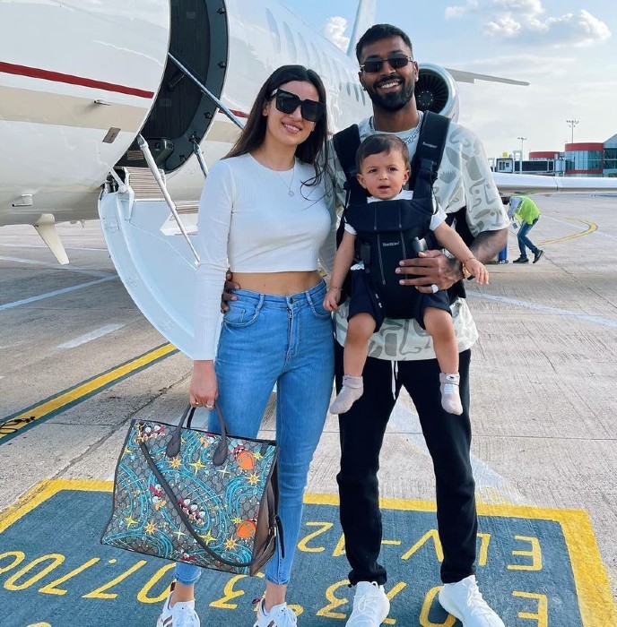 Hardik Pandya with Natasa and Agastya