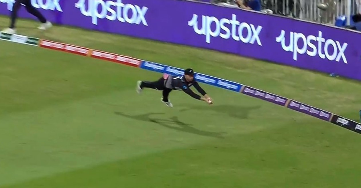 T20 World Cup – WATCH: Devon Conway takes a blinder to dismiss Mohammad Hafeez during PAK vs NZ clash