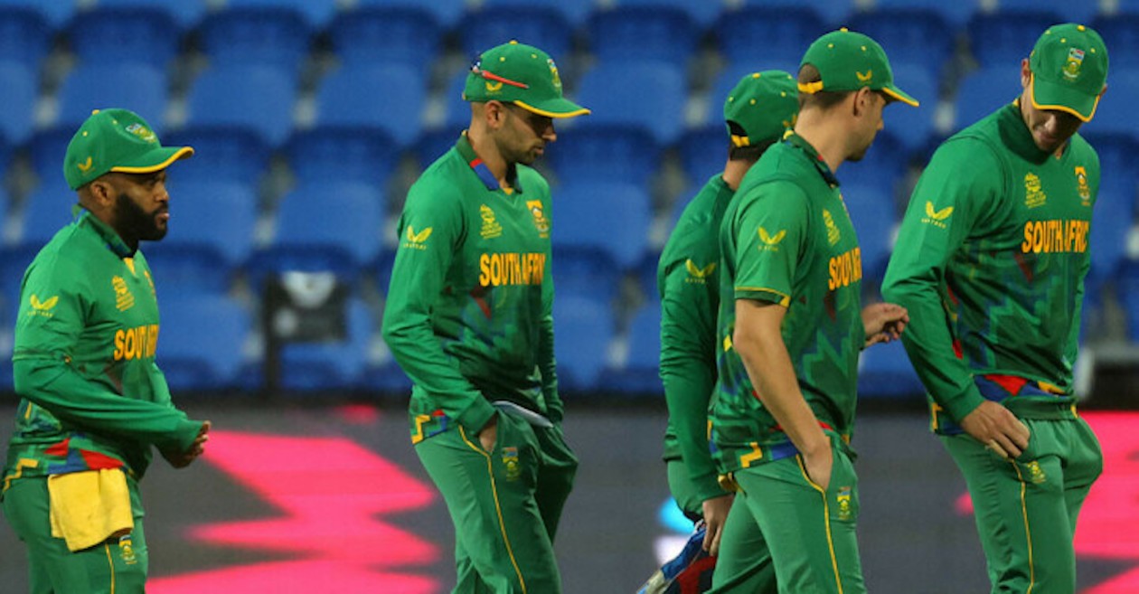 T20 World Cup: Persistent rain in Hobart robs South Africa of crucial win against Zimbabwe