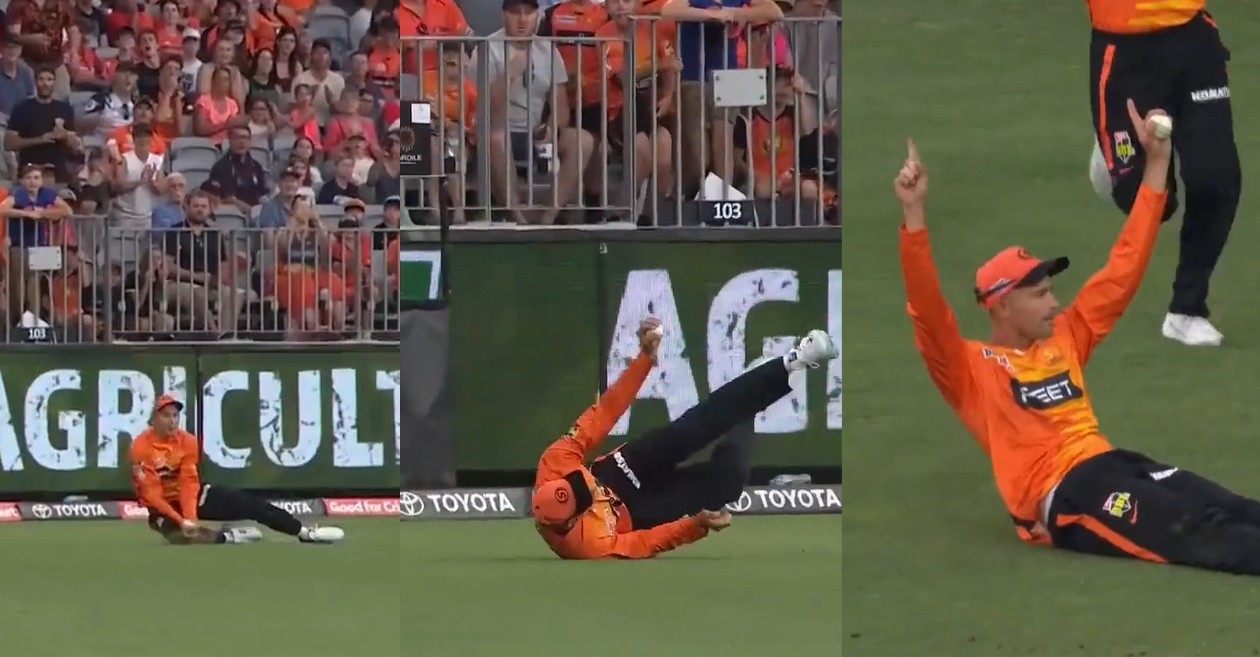 PRS v SYS – WATCH: Ashton Agar plucks a jaw-dropping running catch to dismiss Jordan Silk – BBL|12