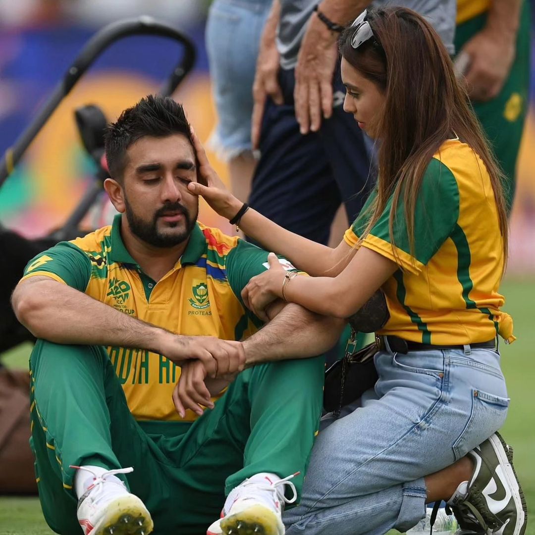 Khadija Shariff consoles Tabraiz Shamsi