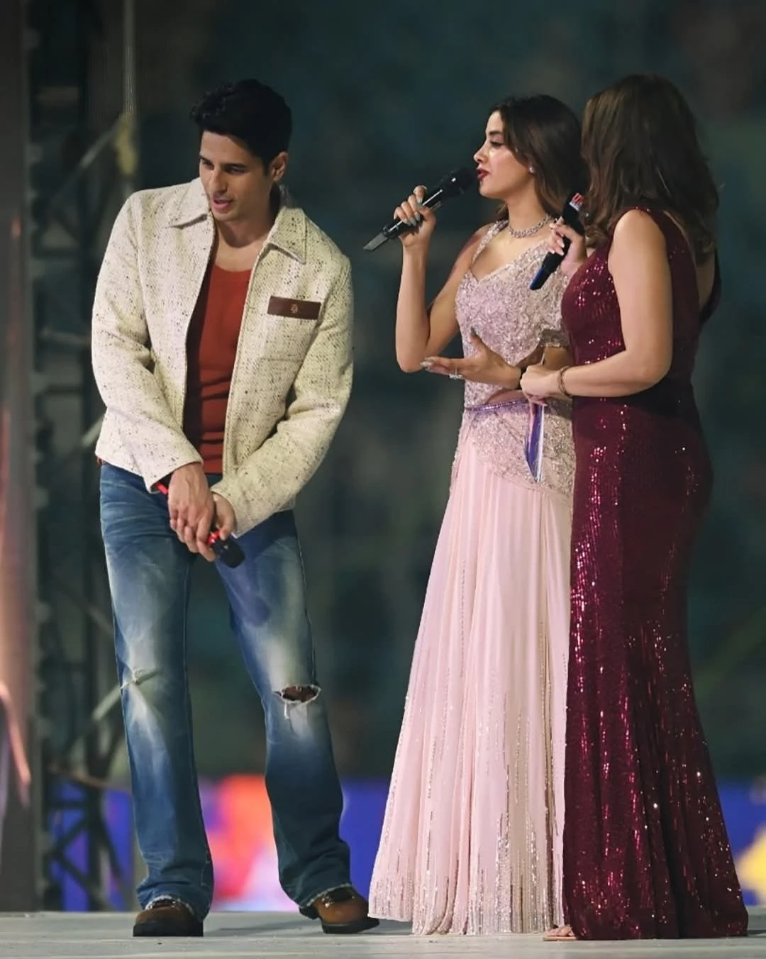 Siddharth Malhotra and Janhvi Kapoor
