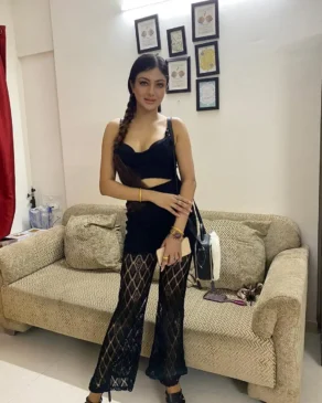 Who is Khushi Mukherjee 5