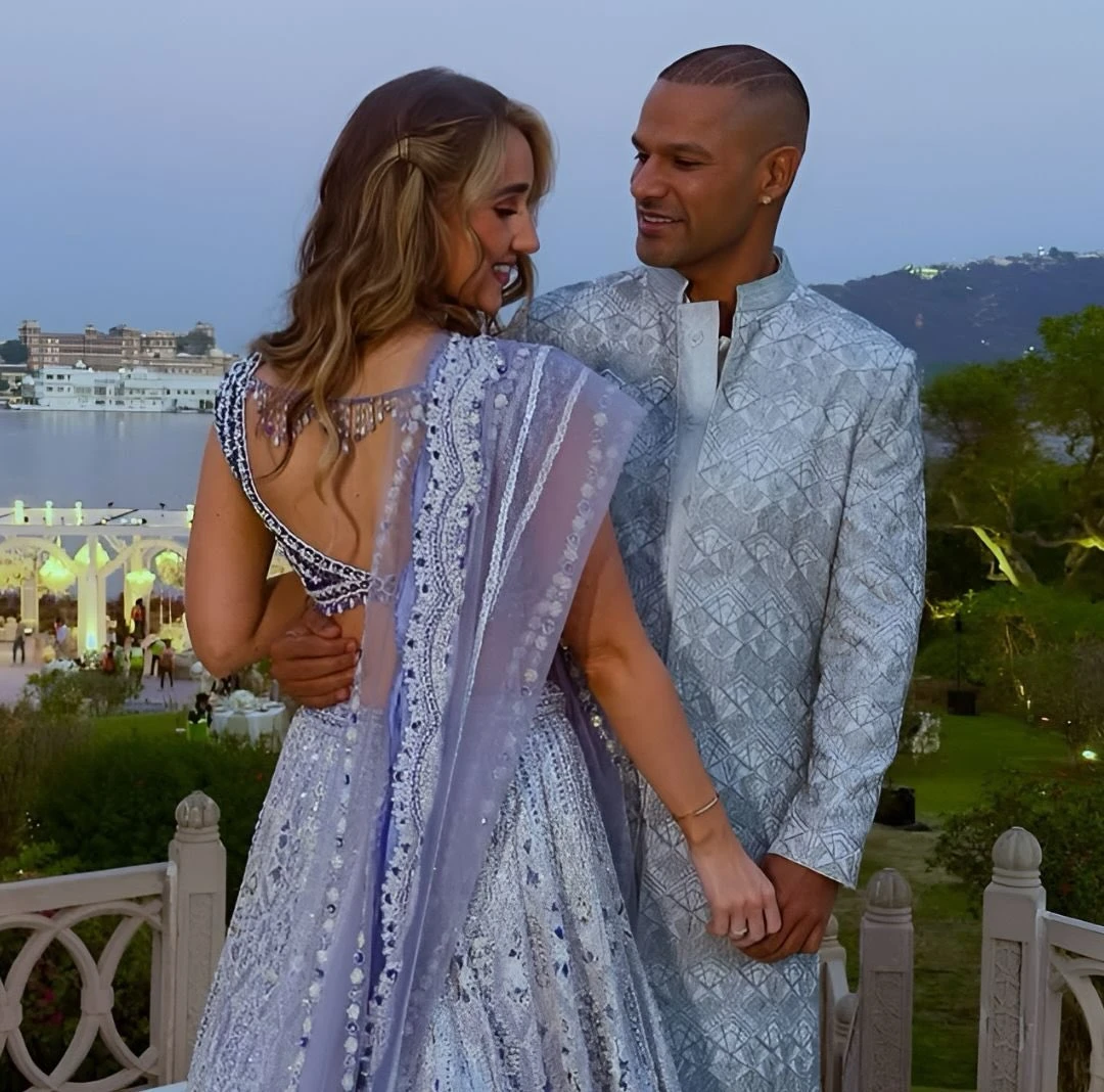 Sophie Shine, Shikhar Dhawan