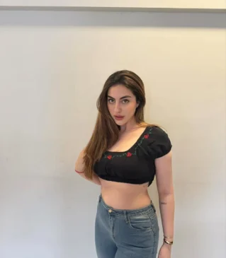 Who is Samreen Kaur 6